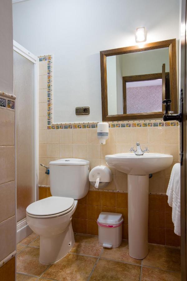 Hostal Don Joaquin Алора Екстер'єр фото